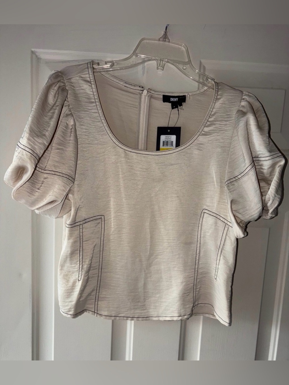 DKNY 
Contrast Stitch Puff Sleeve Top size M